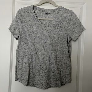 Old Navy V-Neck speckled shirt